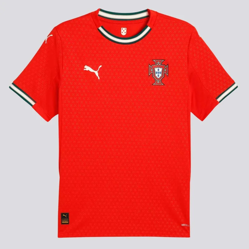 Camisa Portugal no modelo